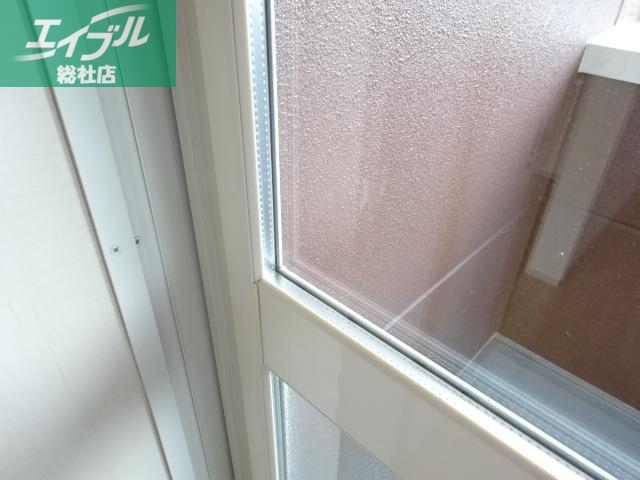 バルコニー　複層ガラス