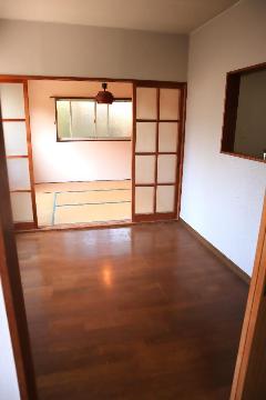 居室・リビング　室内