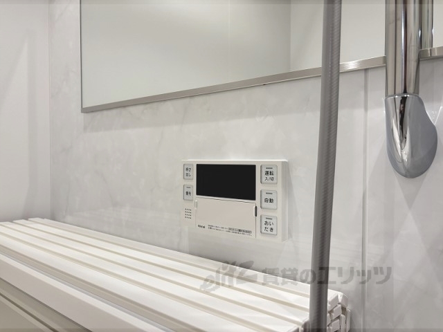 その他設備　給湯器リモコン