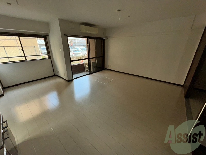 居室・リビング　１５帖のＬＤＫは広々としていて開放感があります。