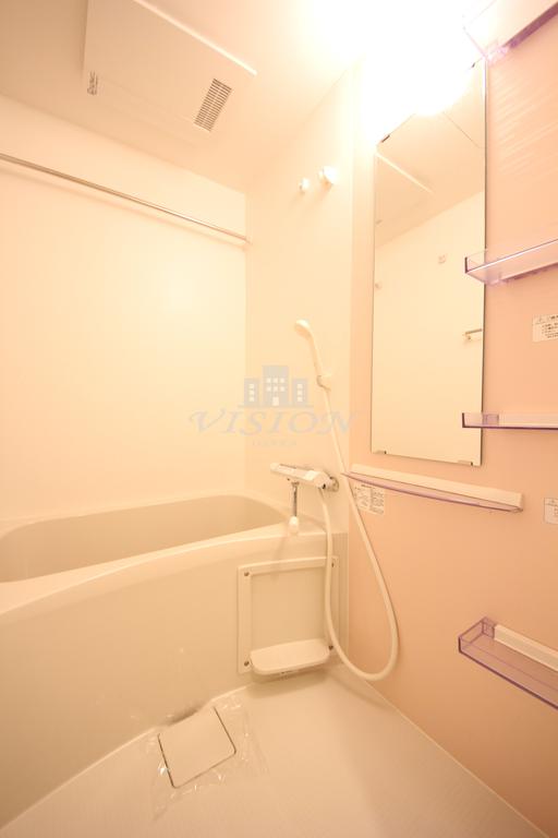 バス・シャワールーム　室内写真は別タイプのものです