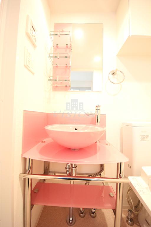 洗面設備　室内写真は別タイプのものです