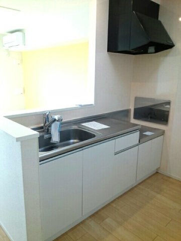 キッチン　【エスポワール・ジェルメ　V】キッチンでお料理をお楽しみくだ