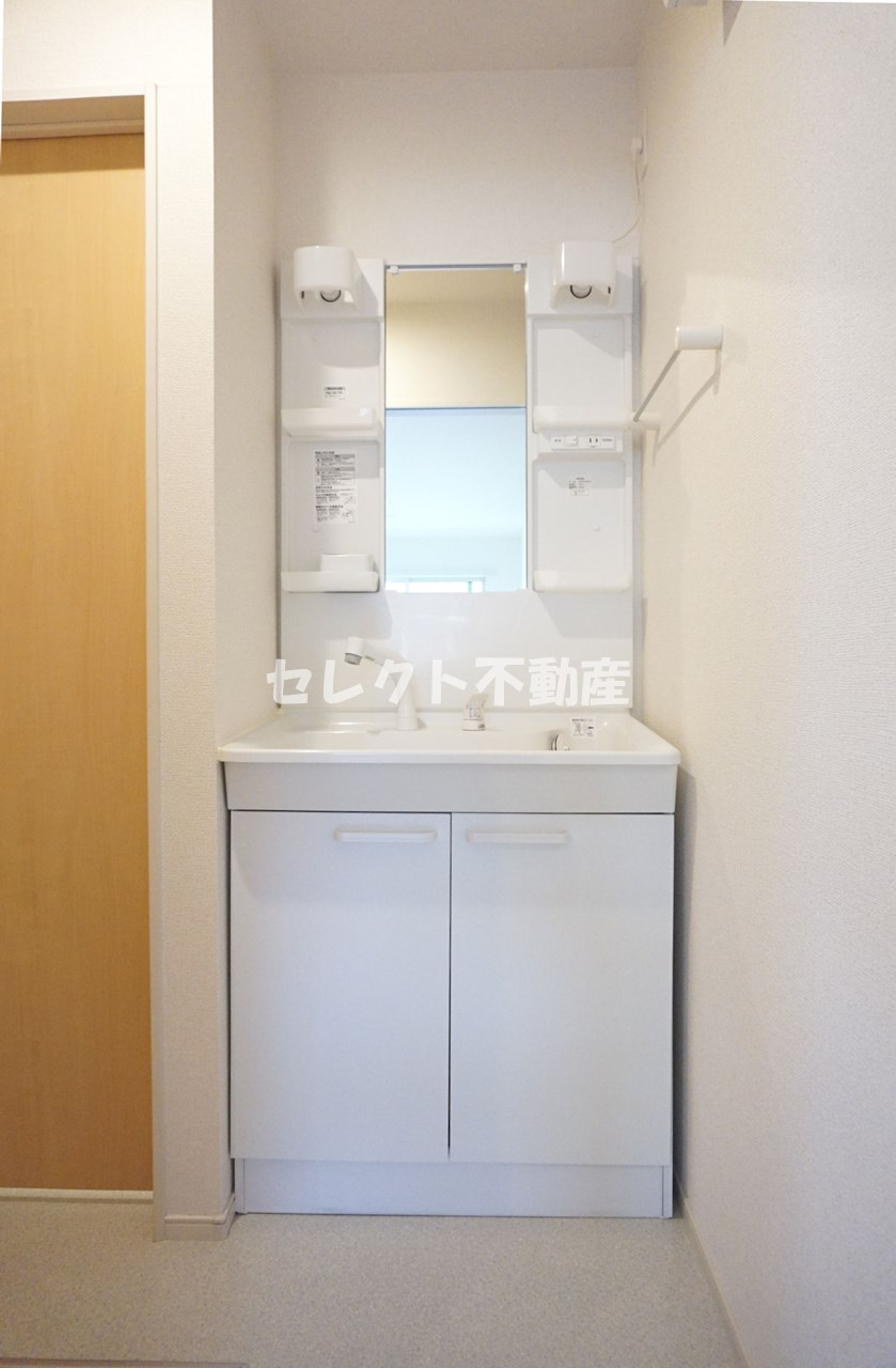 洗面設備　【エスポワール・ジェルメ　V】洗面所です