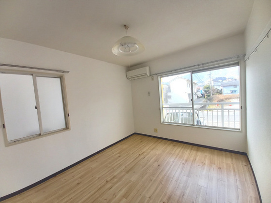 玄関　※別部屋の写真です