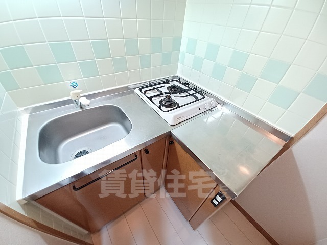 キッチン　同建物　別部屋