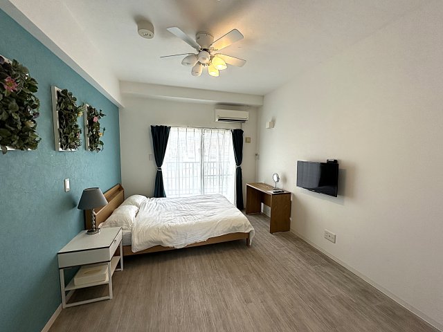 居室・リビング　別号室です。現状優先。※家具家電はイメージとなります。ベッド