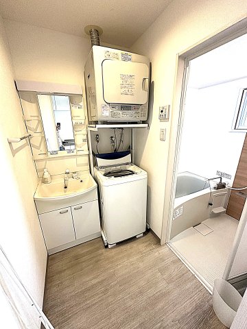 洗面設備　別号室です。現状優先。※家具家電はイメージとなります。