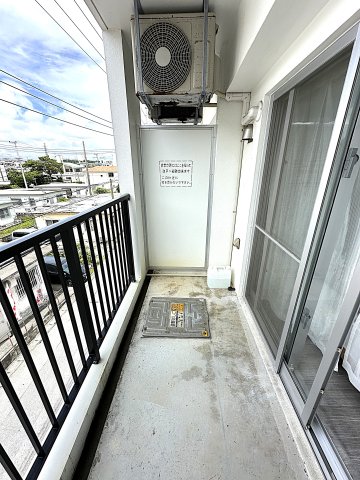 バルコニー　別号室です。現状優先。