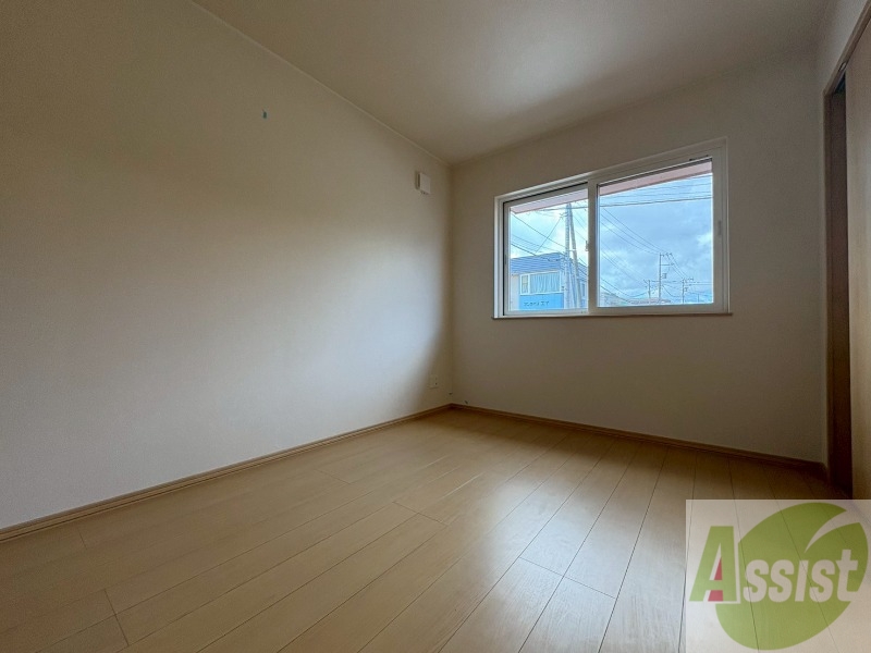 その他部屋・スペース　広々していて使いやすい洋室になっていました！