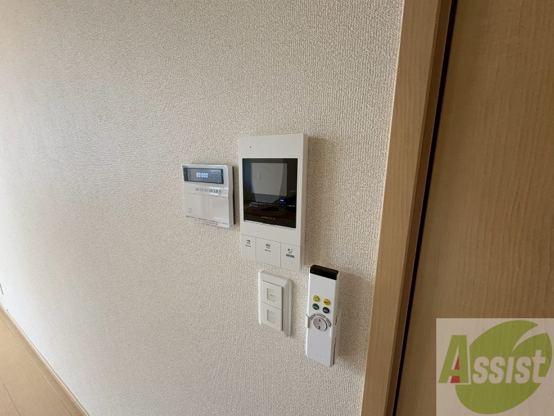 セキュリティ　モニタ付インターホンでセキュリティ面も安心です。