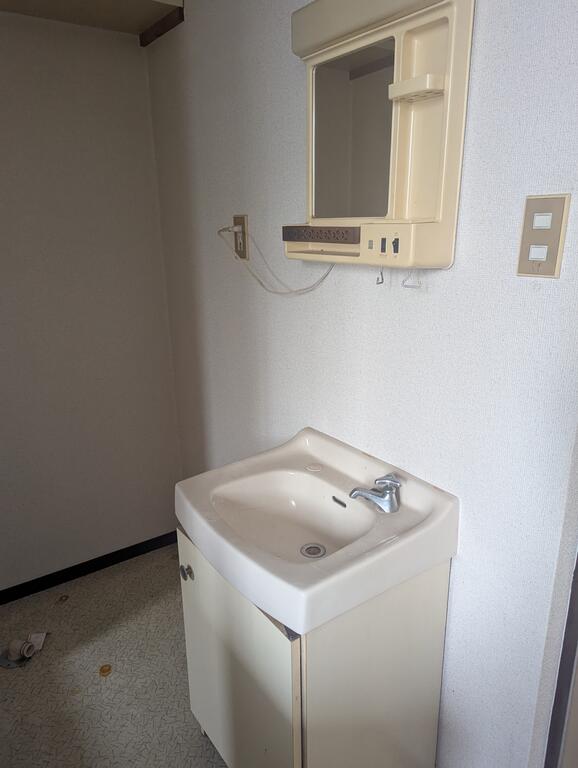 パインハイツC棟の内装写真