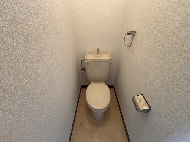 トイレ　別号室の写真です