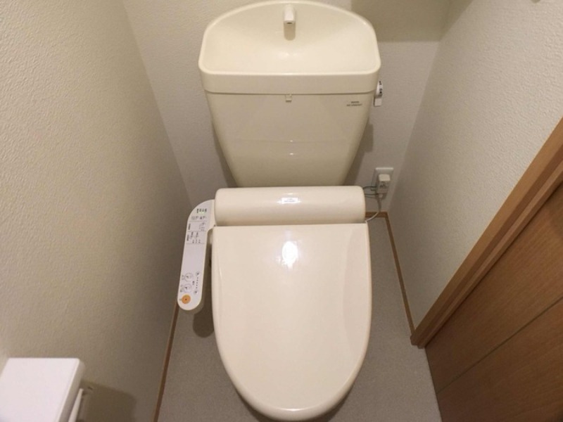 トイレ　図面と現状に相違がある場合には現状を優先