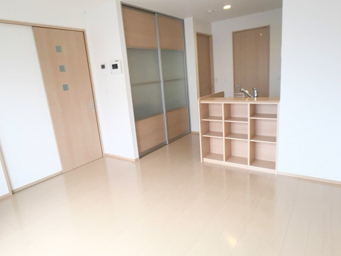 居室・リビング　図面と現状に相違がある場合には現状を優先