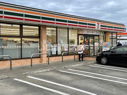コンビニ　セブン-イレブン ひたちなか堂端２丁目店（コンビニ）まで375m