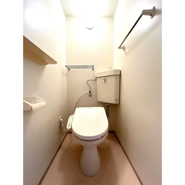 トイレ　別室の参考写真です。※現況優先