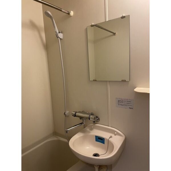 洗面設備　別室の参考写真です。※現況優先