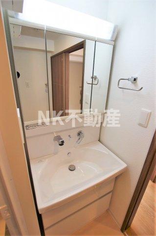 洗面設備　洗面所です