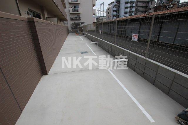 駐車場　バイク置場です