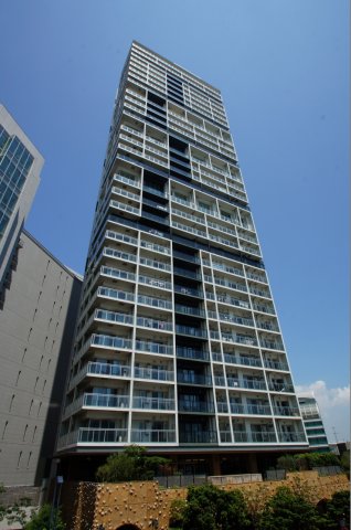 建物外観　横浜駅徒歩６分の「パークタワー横濱ポートサイド」です。