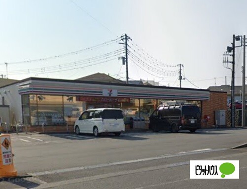 コンビニ　セブンイレブン富士宮橋戸店（コンビニ）まで669m