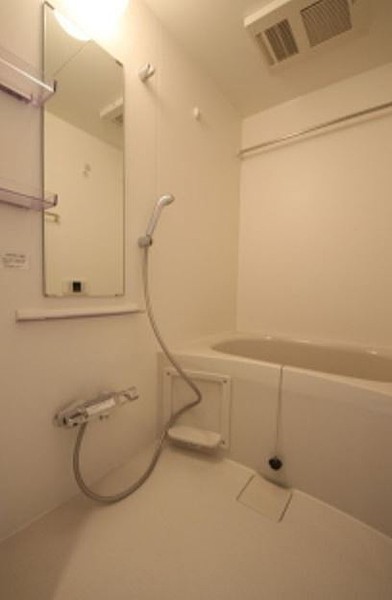 バス・シャワールーム　※別部屋の参考写真です。