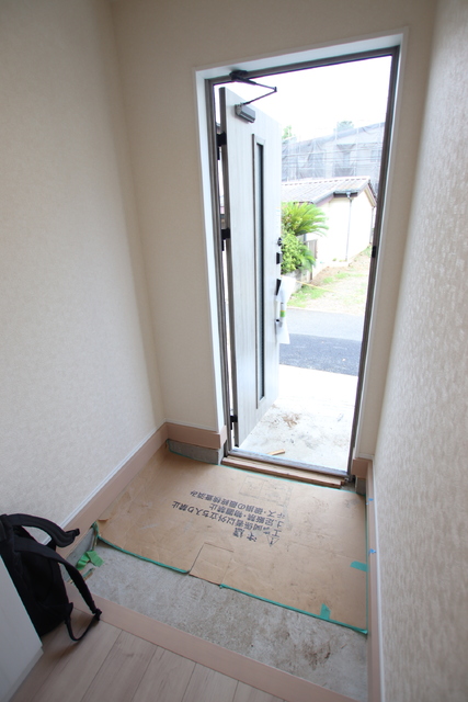 玄関　★広々とした玄関スペース★