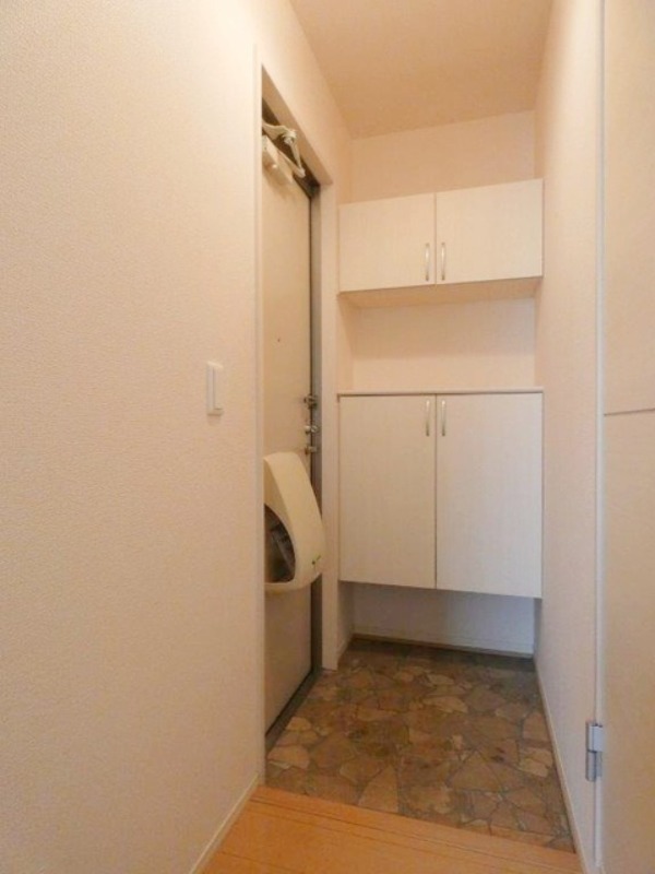 玄関　図面と現状に相違がある場合には現状を優先