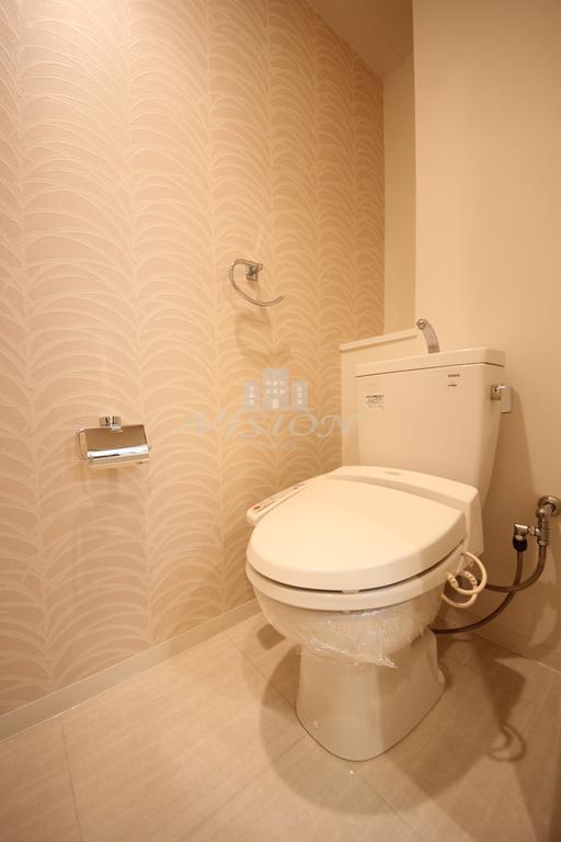 ＪＲ東海道本線 大阪駅 徒歩5分 11階建 築18年のトイレ写真