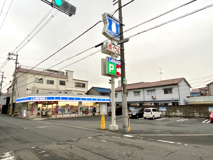 コンビニ　ローソン 長吉六反三丁目店（コンビニ）まで400m