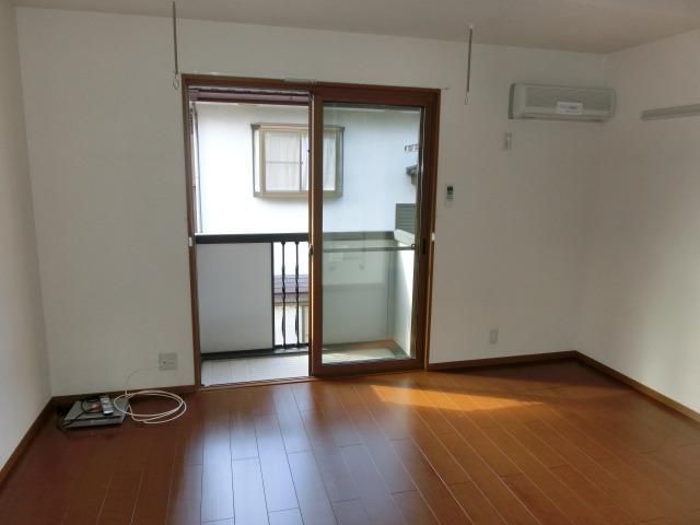 その他部屋・スペース　室内物干し　エアコン完備