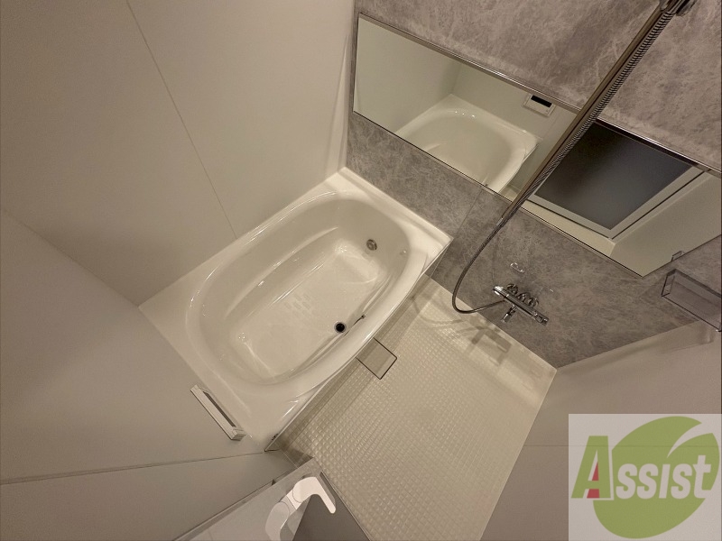 バス・シャワールーム　お風呂になります。一日の疲れを癒してくださいね。