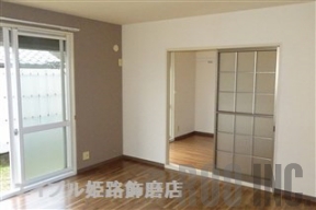 バルコニー　写真は１０３号室部分です