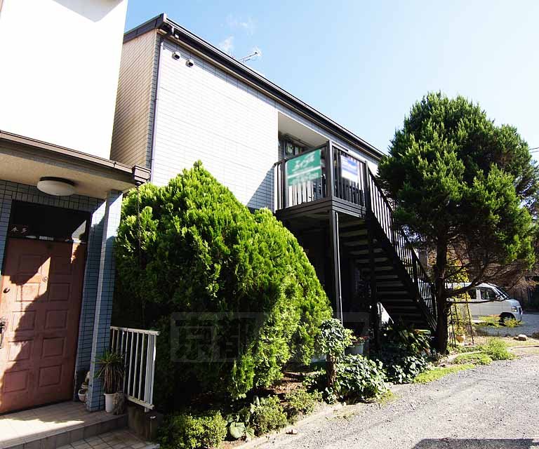 建物外観　綺麗めのハイツタイプの賃貸です。