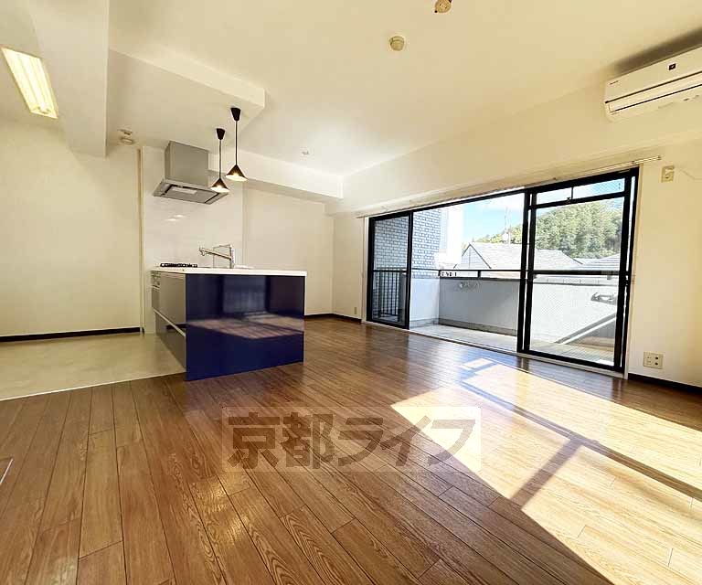 居室・リビング　開放感のあるお部屋です