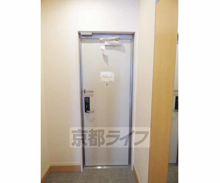 その他設備　しっかりとした玄関です。