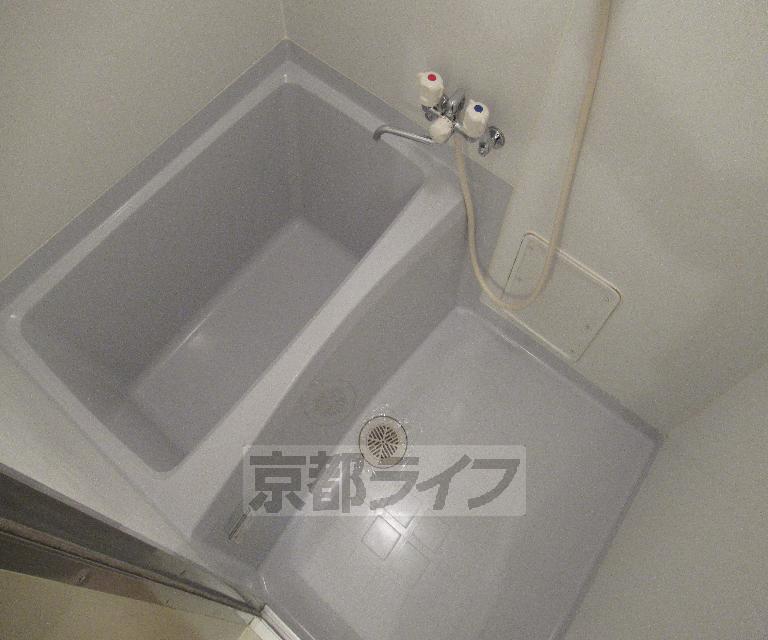 バス・シャワールーム　使いやすいキッチンです。