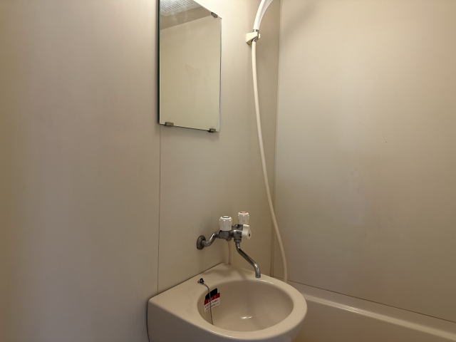 洗面設備　同仕様