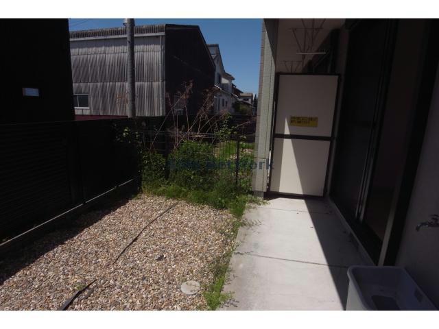 バルコニー　専用庭