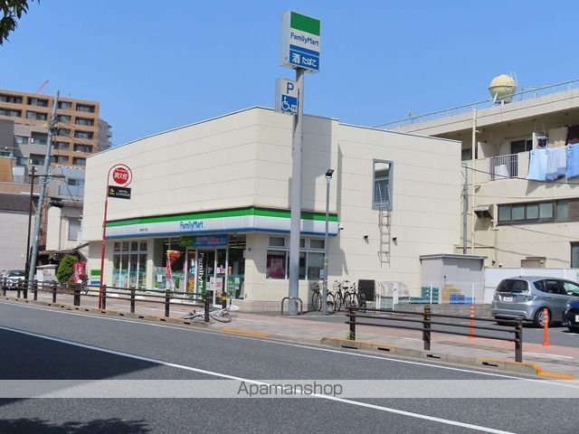 コンビニ　ファミリーマート（コンビニ）まで309m