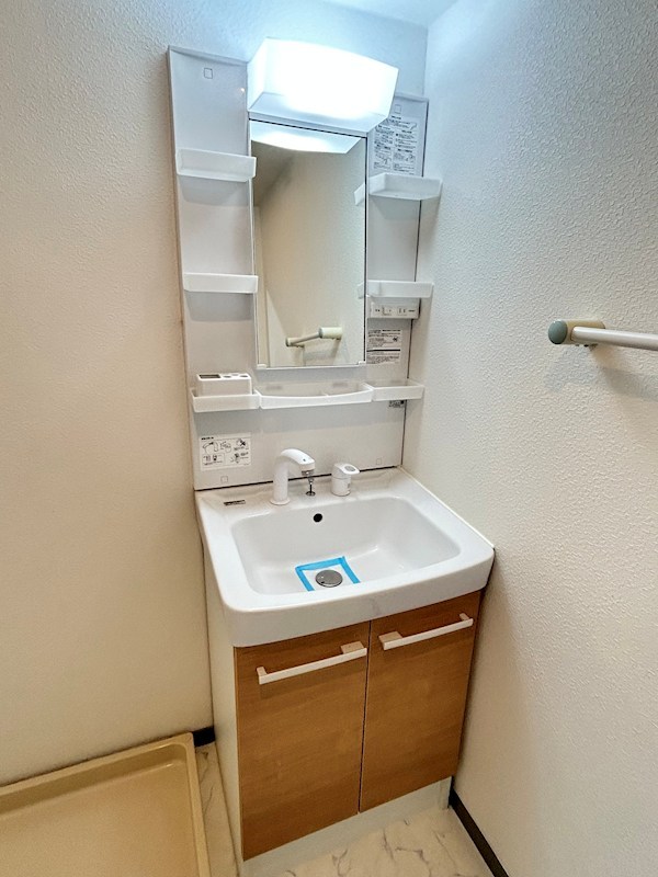 洗面設備　※参考写真