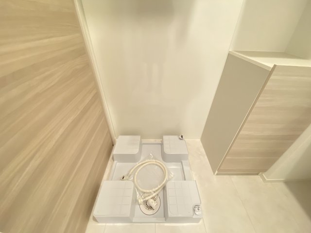 トイレ　洗濯機置場