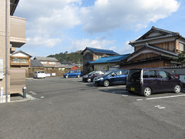 駐車場　駐車場