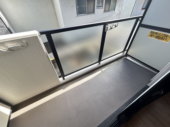 バルコニー　※別号室の写真になります。