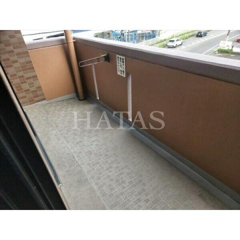 バルコニー　同物件別部屋です