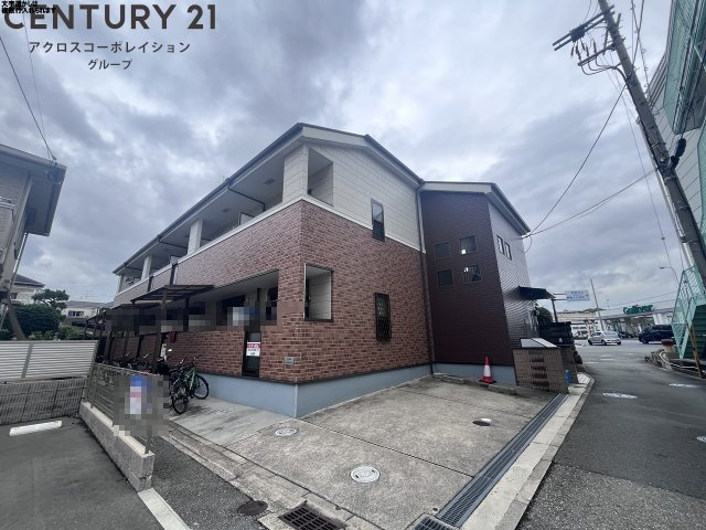 建物外観　敷地内に駐車場あります！