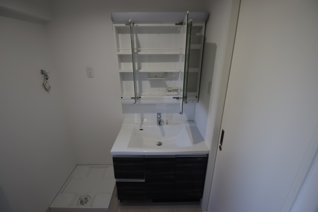 洗面設備　※別号室の参考写真、現況優先※