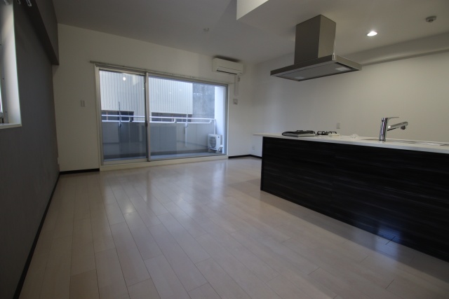 居室・リビング　※別号室の参考写真、現況優先※