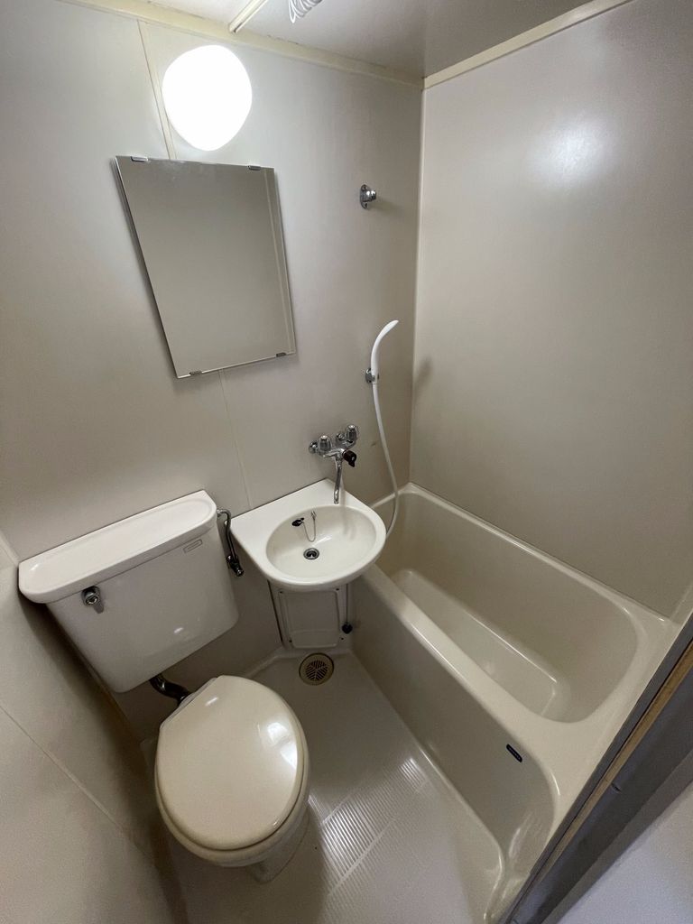 バス・シャワールーム　バス